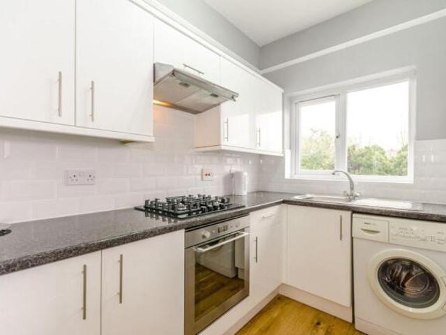 Flat for rent in Wood Green, Greater London