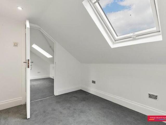Flat for rent in Acton, Greater London