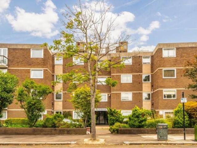 Flat for rent in Ealing, Greater London