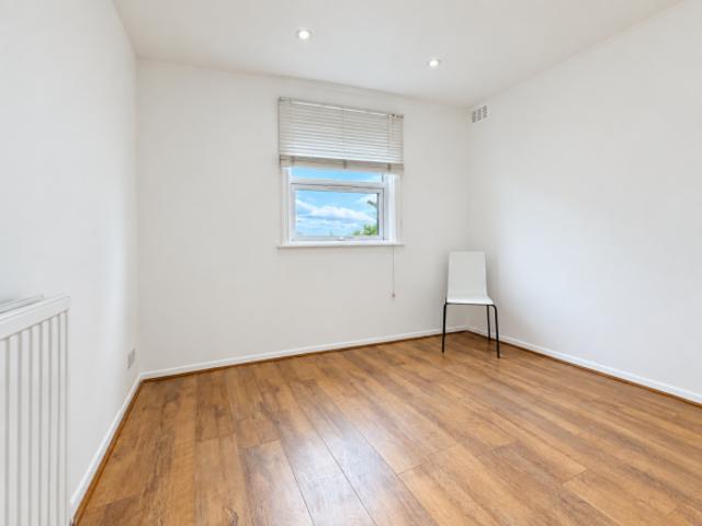 Flat for rent in Cat Hill