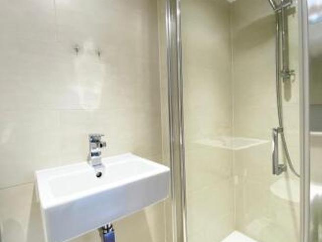 Flat for rent in Cat Hill