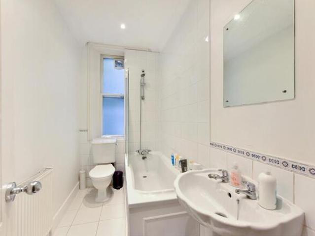 Flat for rent in Cat Hill