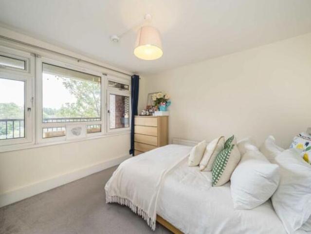 Flat for rent in Balham, Greater London