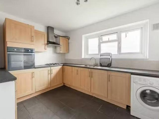 House for rent in Lane, Greater London