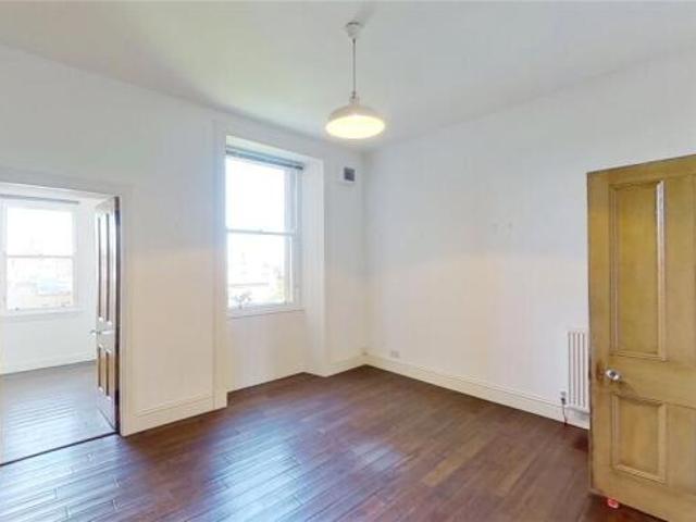 Flat for rent in Bellfield, Portobello