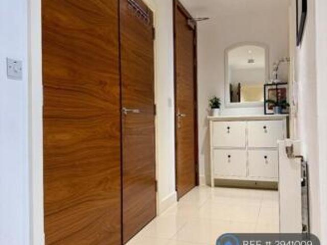 Flat for rent in Cat Hill
