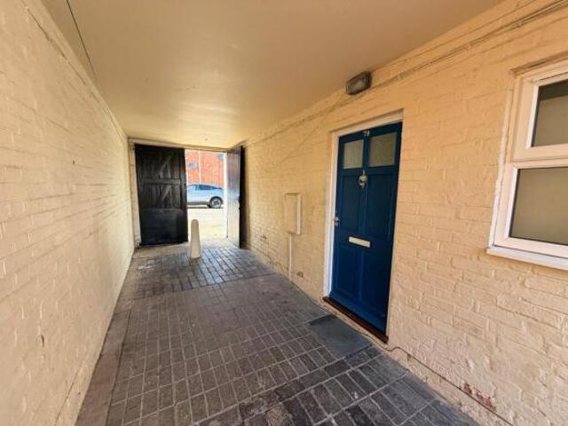 Flat for rent in Kingsley Park, Northampton