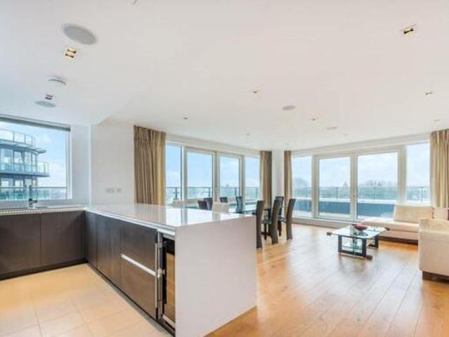 House for sale in Brentford End, Greater London