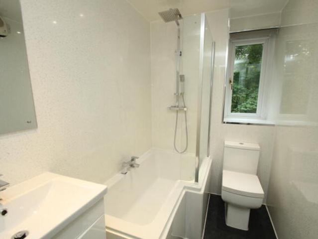 Flat for rent in Killermont, Bearsden