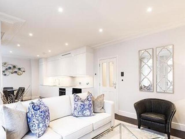 House for sale in City of London, Greater London