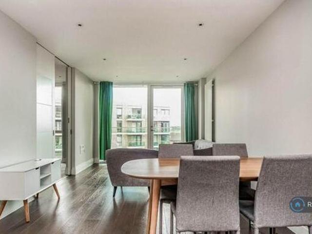 House for sale in Kingston Upon Thames, Greater London
