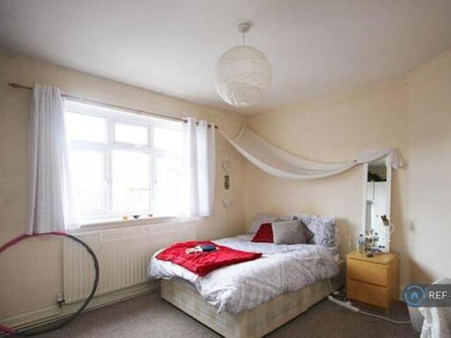 House for rent in Kingston Upon Thames, Greater London