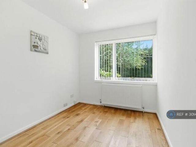Flat for rent in Cat Hill