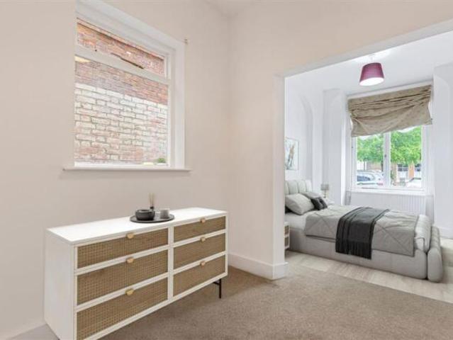 Flat for rent in Teddington, Greater London