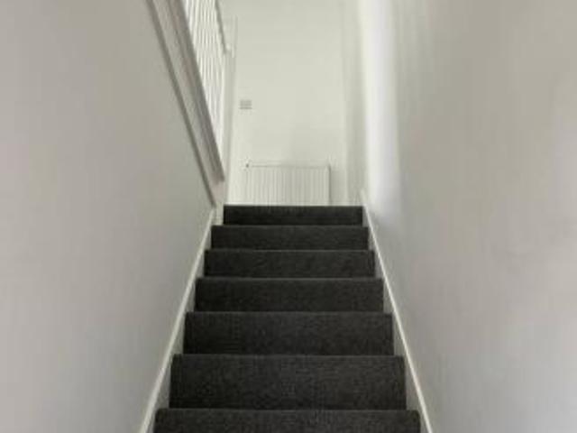 Flat for rent in Cat Hill