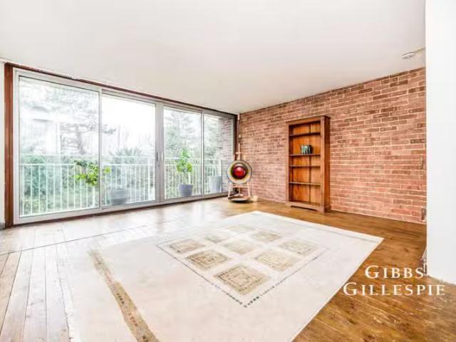 House for rent in Northwood, Greater London