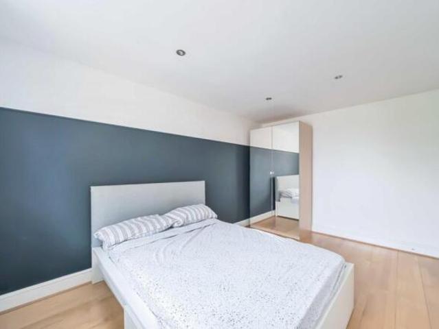 Flat for rent in Cat Hill