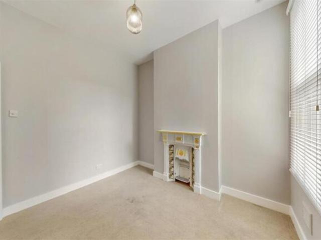 Flat for rent in Rise, Hull and East Yorkshire