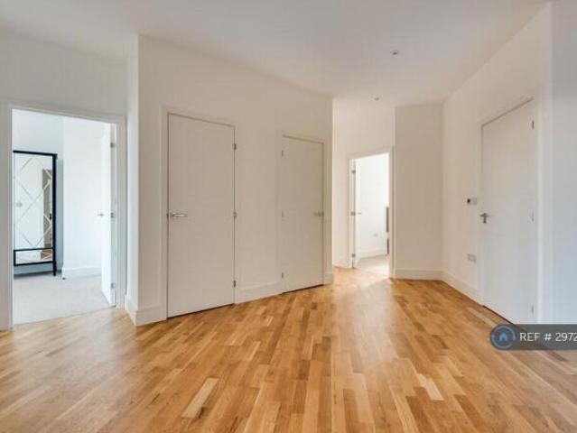 Flat for rent in Cat Hill