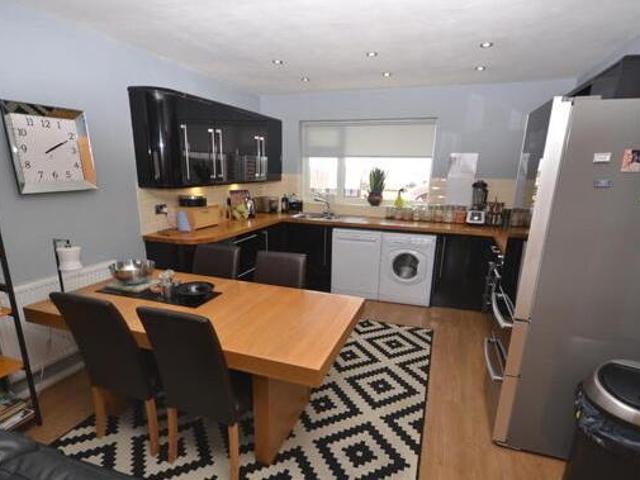 House for rent in Calderstones
