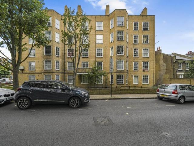 Flat for rent in Islington