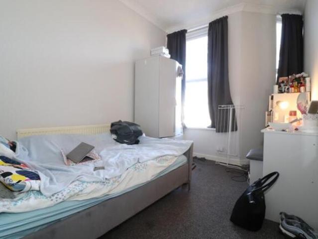 Flat for rent in Maindy, Cardiff
