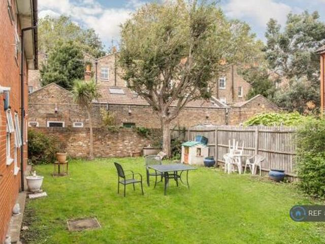 House for rent in Lyons, Greater London