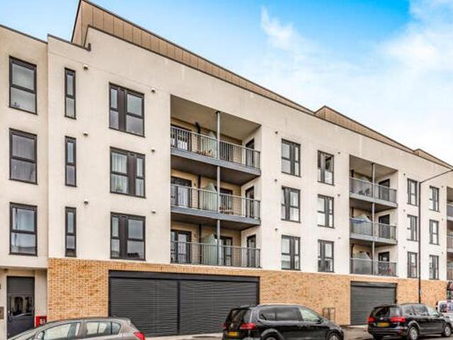 House for rent in Lyons, Greater London