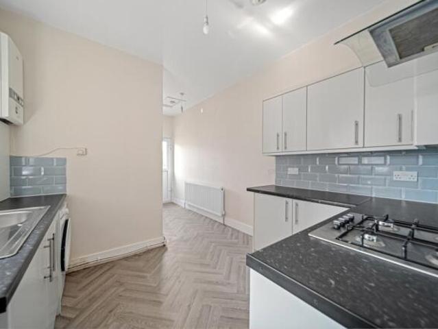 Flat for rent in Monks Orchard, Kent