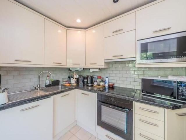 Flat for rent in Twickenham, Greater London