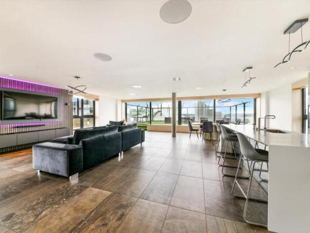 Flat for rent in Cat Hill