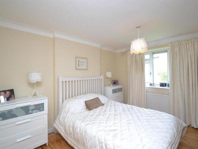 Flat for rent in Barnes, Greater London