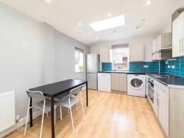 House for rent in Hatch End, Greater London