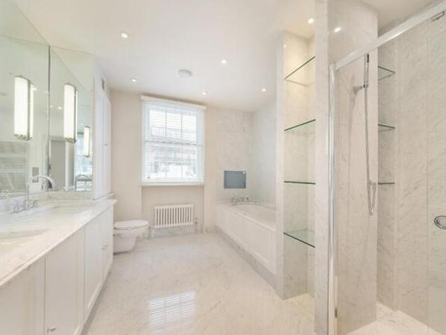 Flat for rent in Cat Hill