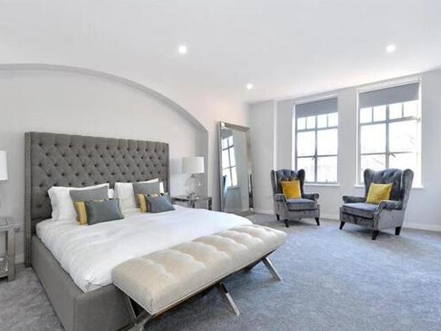 House for sale in City of London, Greater London