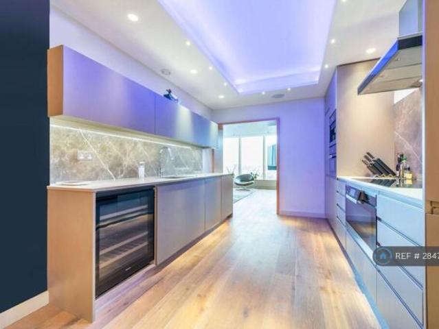 Flat for rent in Cat Hill