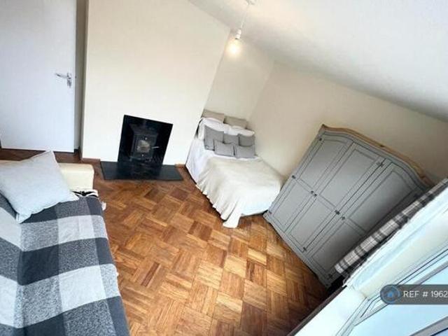 House for rent in Lyons, Greater London