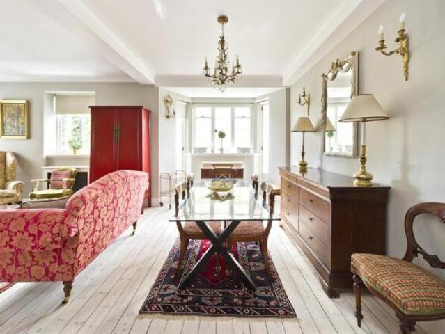 Flat for rent in Cat Hill
