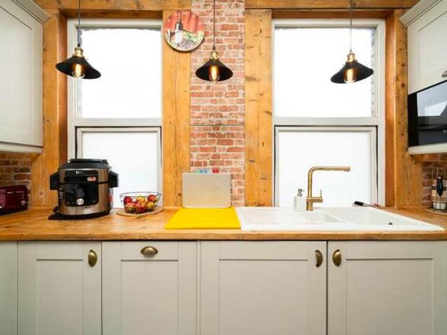 Flat for rent in Cat Hill