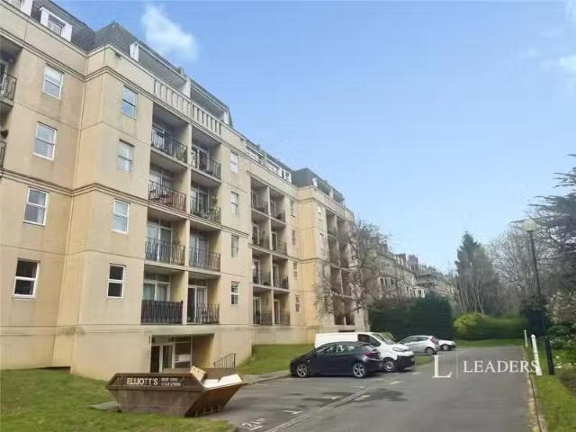 House for rent in Golden Valley, Gloucestershire