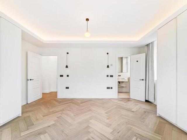 Flat for rent in Cat Hill