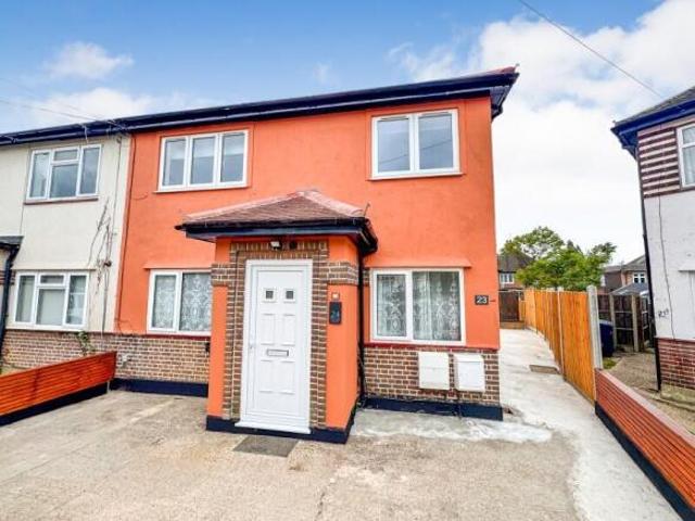 Flat for rent in Cat Hill