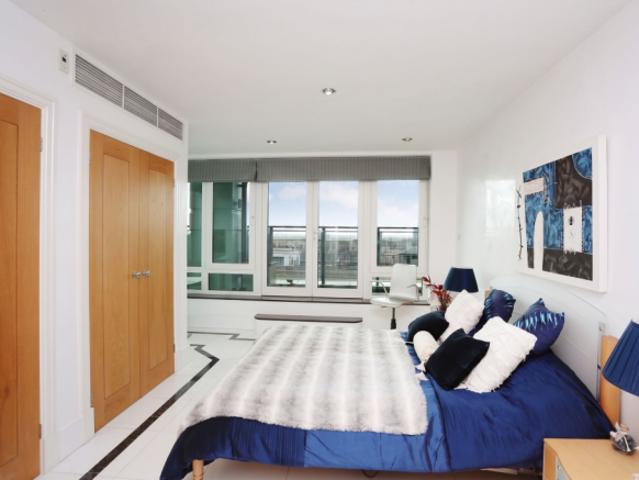 Flat for rent in Cat Hill