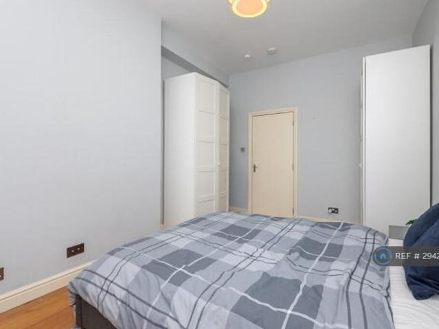 Flat for rent in Cat Hill
