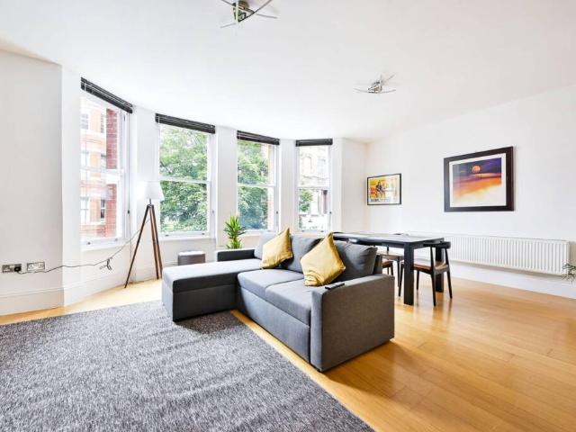 Flat for rent in Kensington