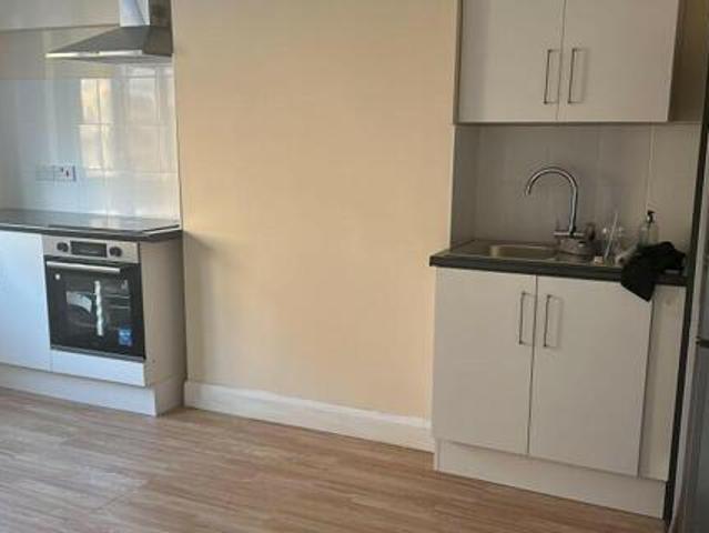 House for rent in Kingston Upon Thames, Greater London
