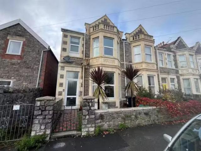 House for rent in London Borough of Croydon, Greater London