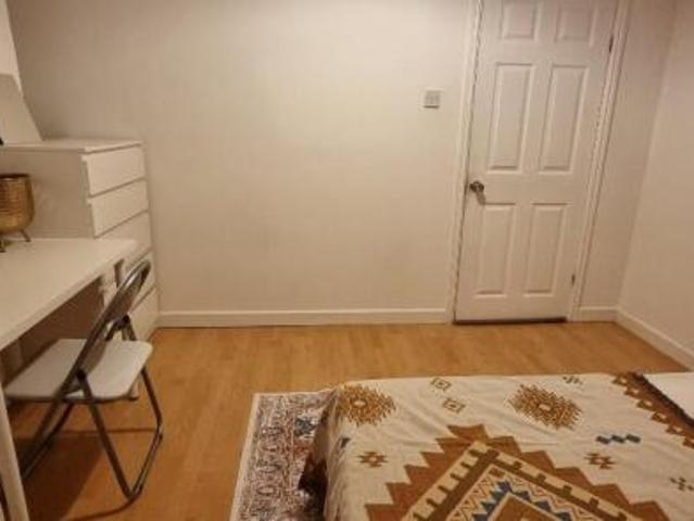 Flat for rent in Cat Hill