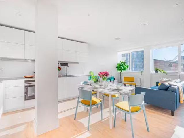 House for rent in Brentford End, Greater London