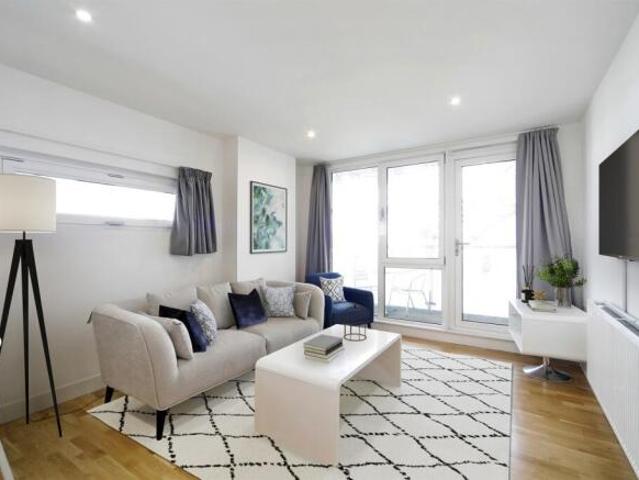 Flat for rent in Cat Hill